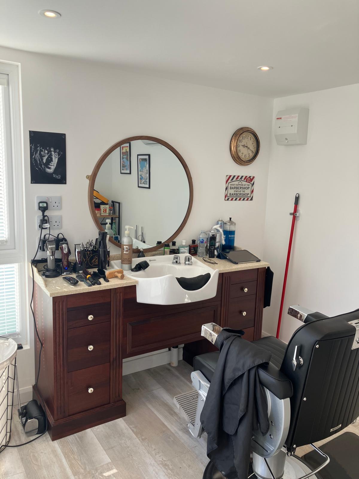 Salon Image 5